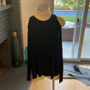 🐻 BEAR DANCE 🐻 exposed shoulder LS